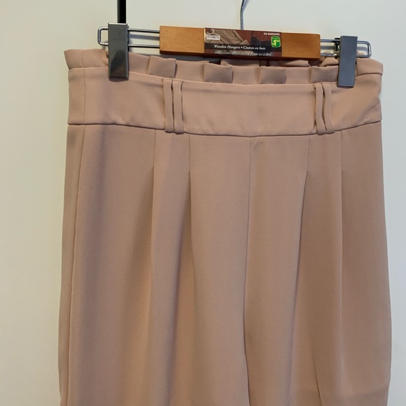 High waist ruffle - Picture 4 of 13